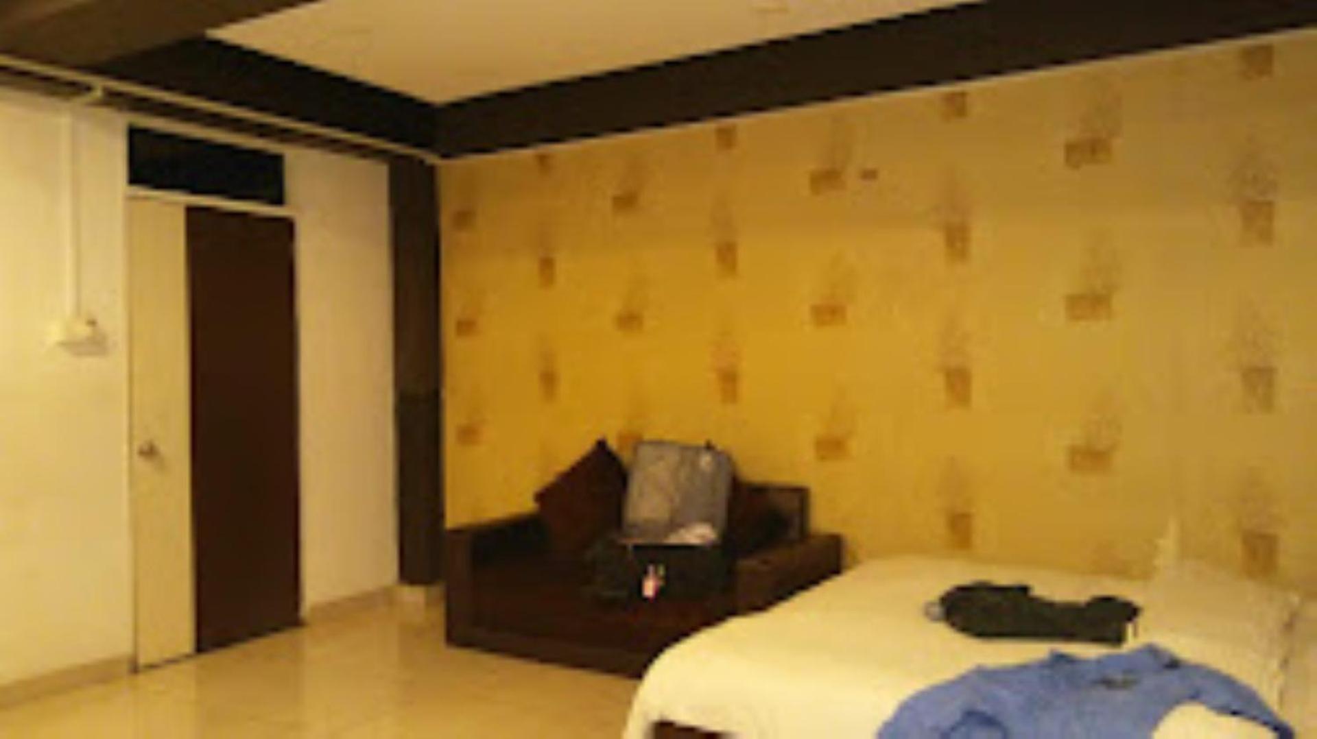 Hotel Maratha Palace,Satara Buitenkant foto