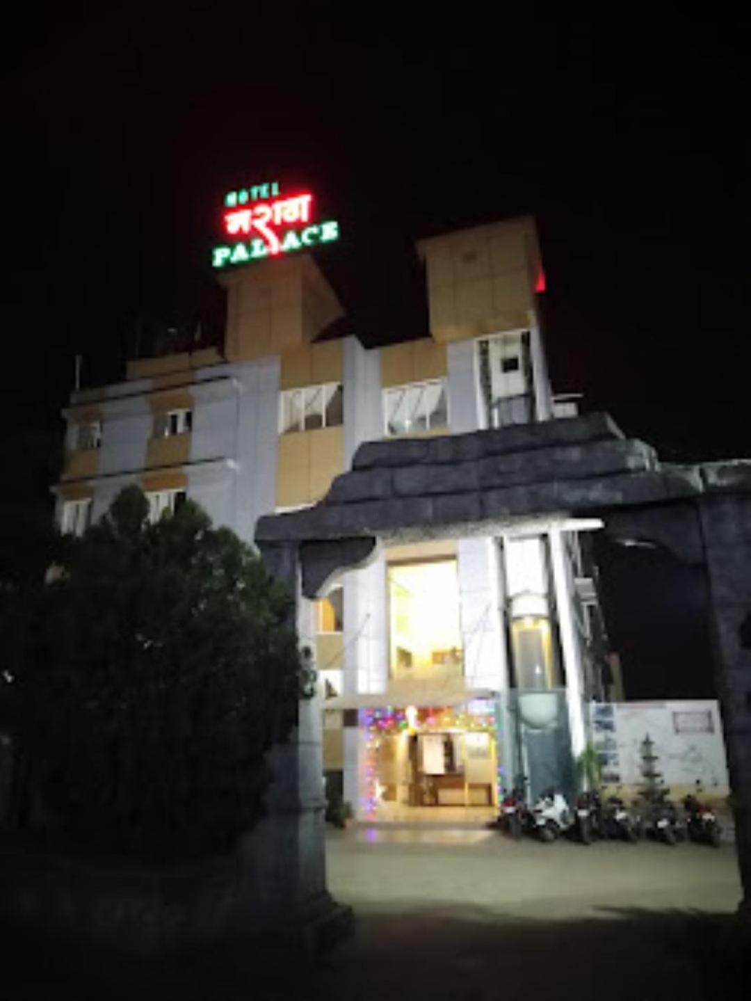 Hotel Maratha Palace,Satara Buitenkant foto