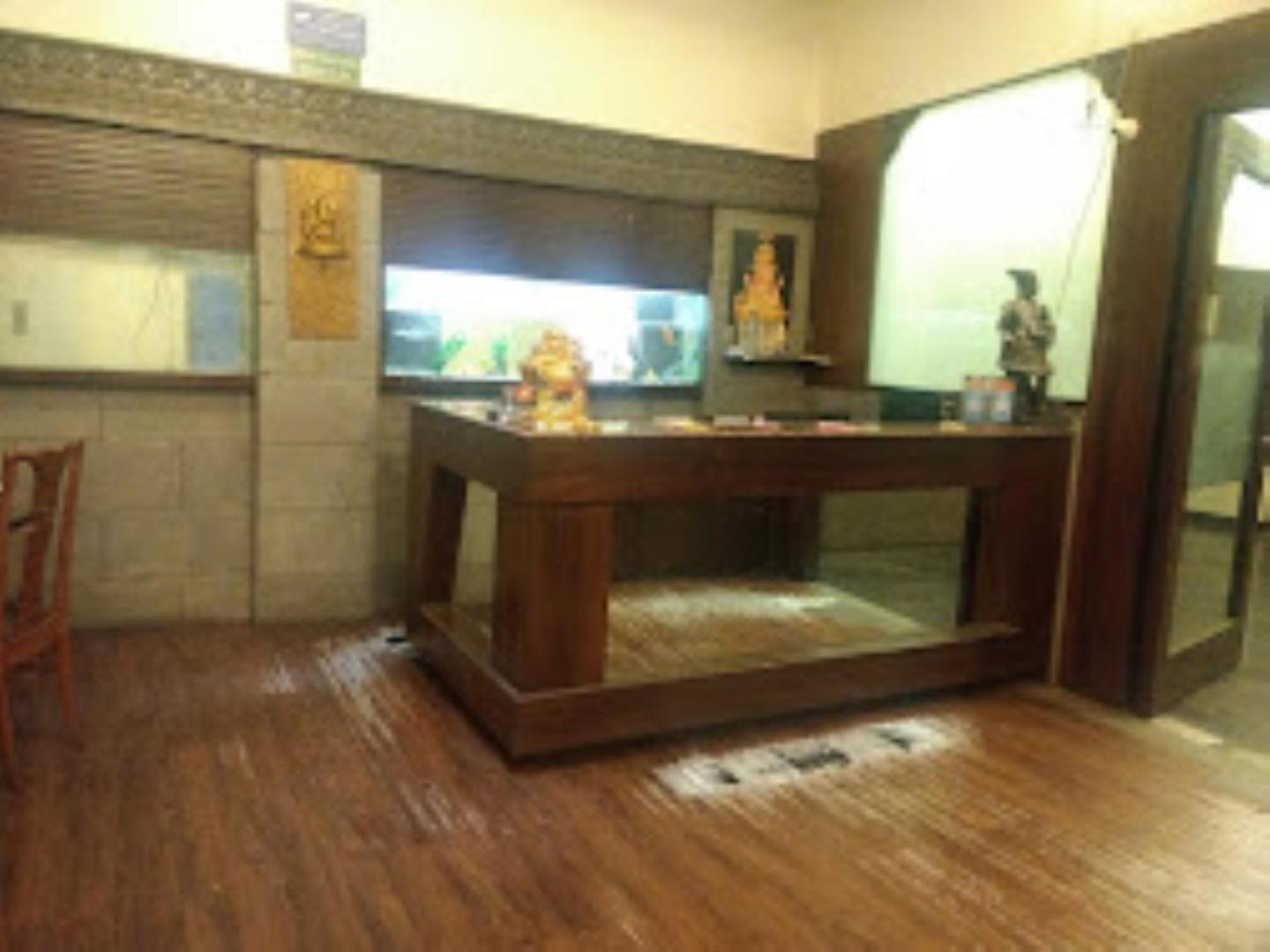 Hotel Maratha Palace,Satara Buitenkant foto