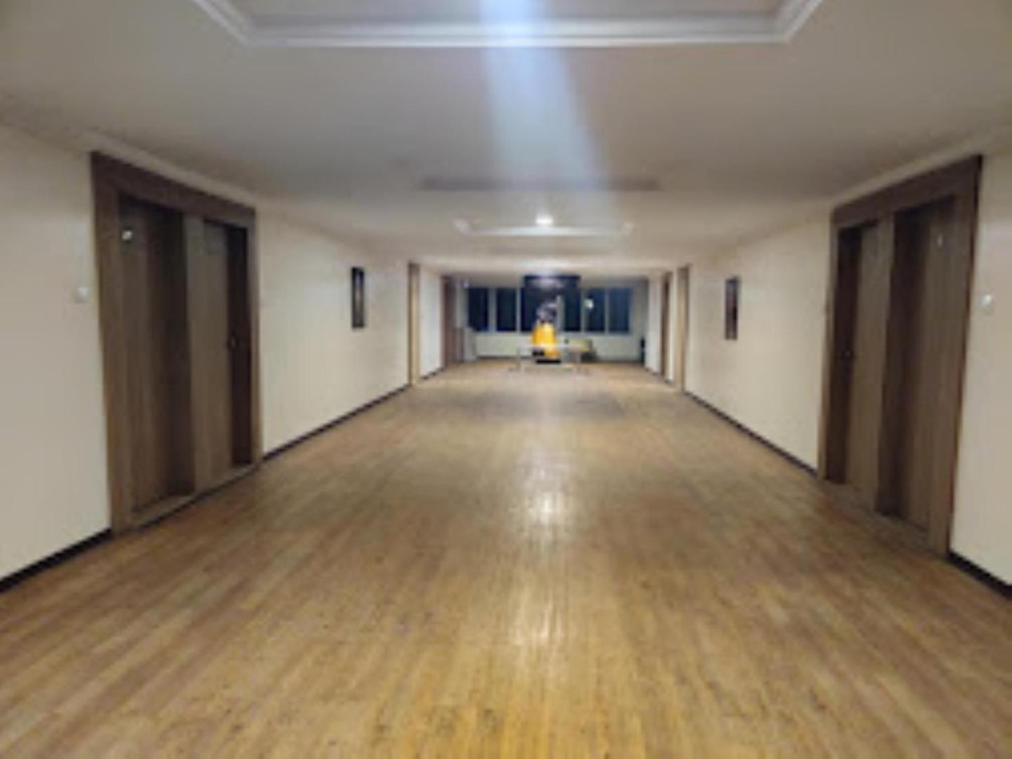 Hotel Maratha Palace,Satara Buitenkant foto