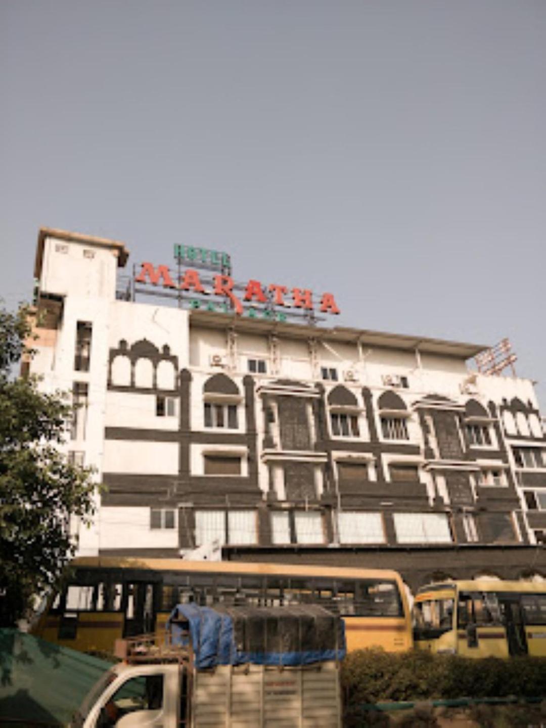 Hotel Maratha Palace,Satara Buitenkant foto